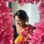 Neha Mahajan Instagram - Hope your festivities are filled with flowers and laughter 🌸 #happyganeshchaturthi