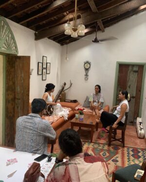 Neha Mahajan Instagram - I think we are lucky the sun rises everyday 😗
Also, have you all looked @cajugrovegoa ? Find the photos in this selection of the hosts Sneha, Shridhar and Anuja - such amazing sweet people 🥰 
#goa #goahomestay #travel #cajugrovegoa