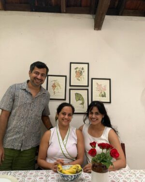 Neha Mahajan Instagram - I think we are lucky the sun rises everyday 😗
Also, have you all looked @cajugrovegoa ? Find the photos in this selection of the hosts Sneha, Shridhar and Anuja - such amazing sweet people 🥰 
#goa #goahomestay #travel #cajugrovegoa