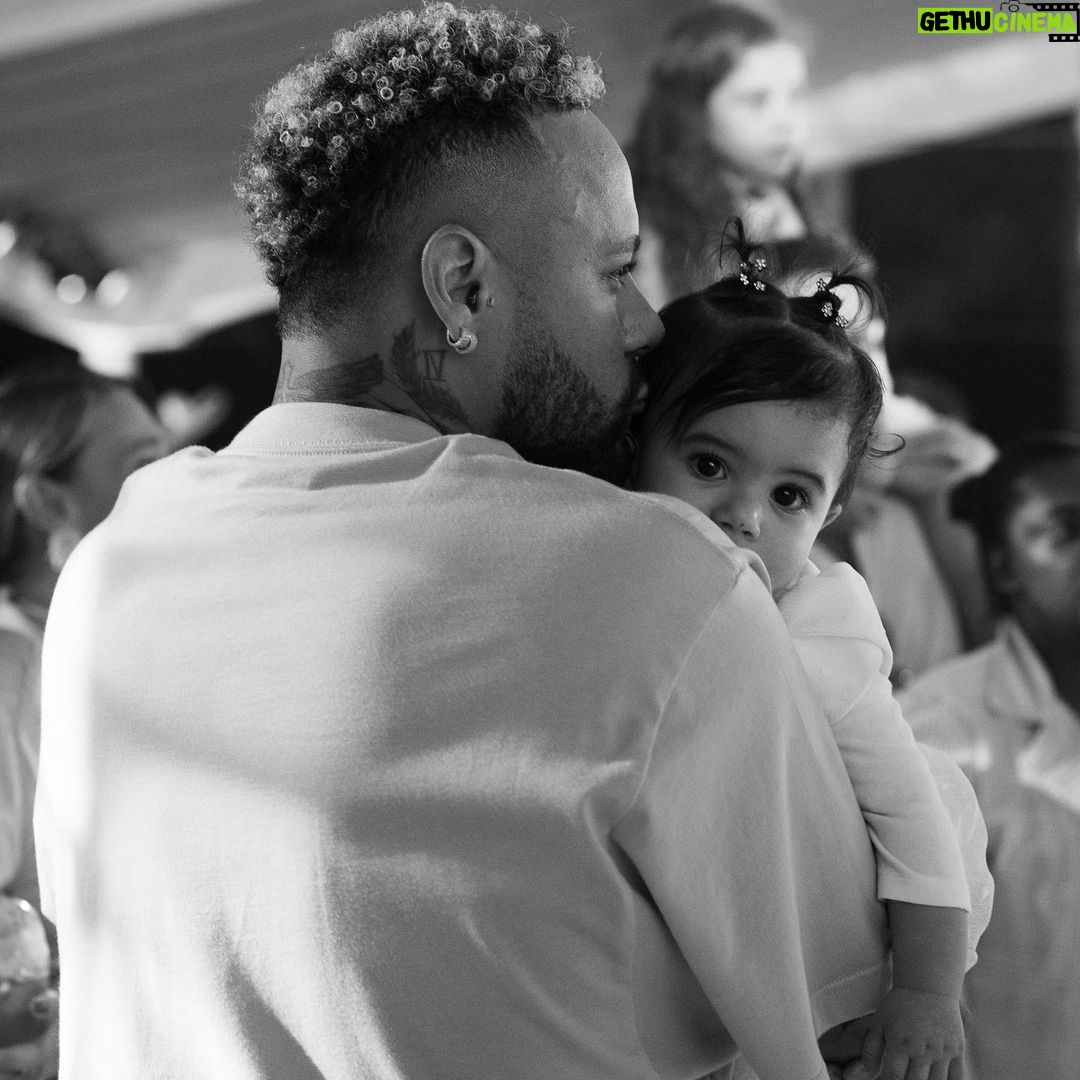 Neymar Jr Instagram - 1 aninho 😍 parabéns minha princesa, te amo ♥️