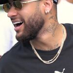 Neymar Jr Instagram - Quase lá … ansioso pra aproveitar esse incrível presente que a @genesisecossistemas está fazendo! Falta poucoooooo 👏🏽👏🏽👏🏽