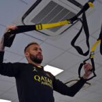 Neymar Jr Instagram - WORK ✋🏽😝🤚🏽