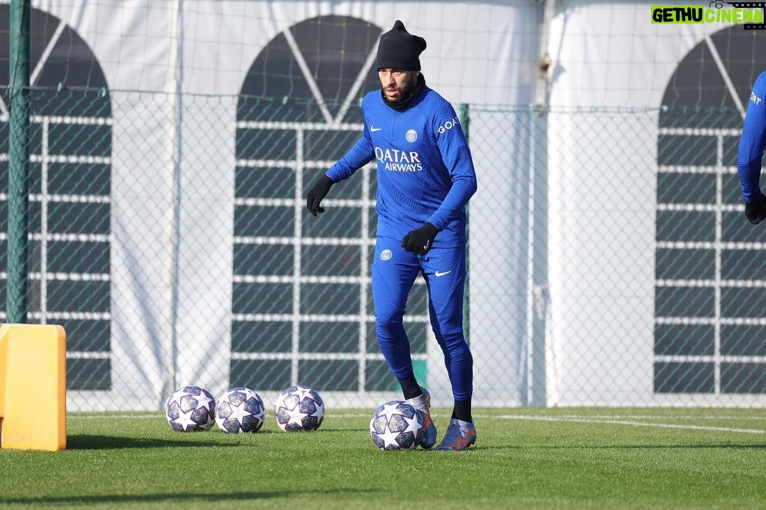 Neymar Jr Instagram - Ready for tomorrow! @championsleague