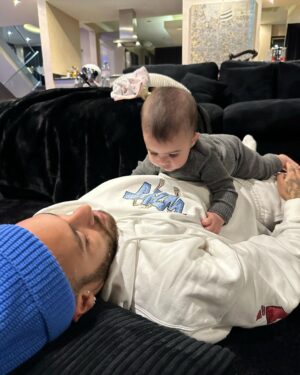 Neymar Jr Instagram - Coisa linda do dindo 😍❤️