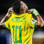 Neymar Jr Instagram - *Foi muito maravilhoso receber o carinho dos torcedores do @alhilal 💙🤍 *Recorde de gols pela @cbf_futebol 💙💚💛 *Nascimento da minha princesa MAVIE 😍 2023 foi um ano muito difícil pra mim mas esses 3 momentos ficarão guardados na minha memória e no meu coração ❤️