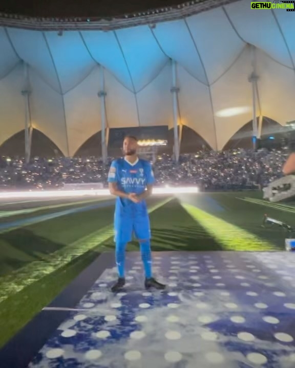 Neymar Jr Instagram - *Foi muito maravilhoso receber o carinho dos torcedores do @alhilal 💙🤍 *Recorde de gols pela @cbf_futebol 💙💚💛 *Nascimento da minha princesa MAVIE 😍 2023 foi um ano muito difícil pra mim mas esses 3 momentos ficarão guardados na minha memória e no meu coração ❤️