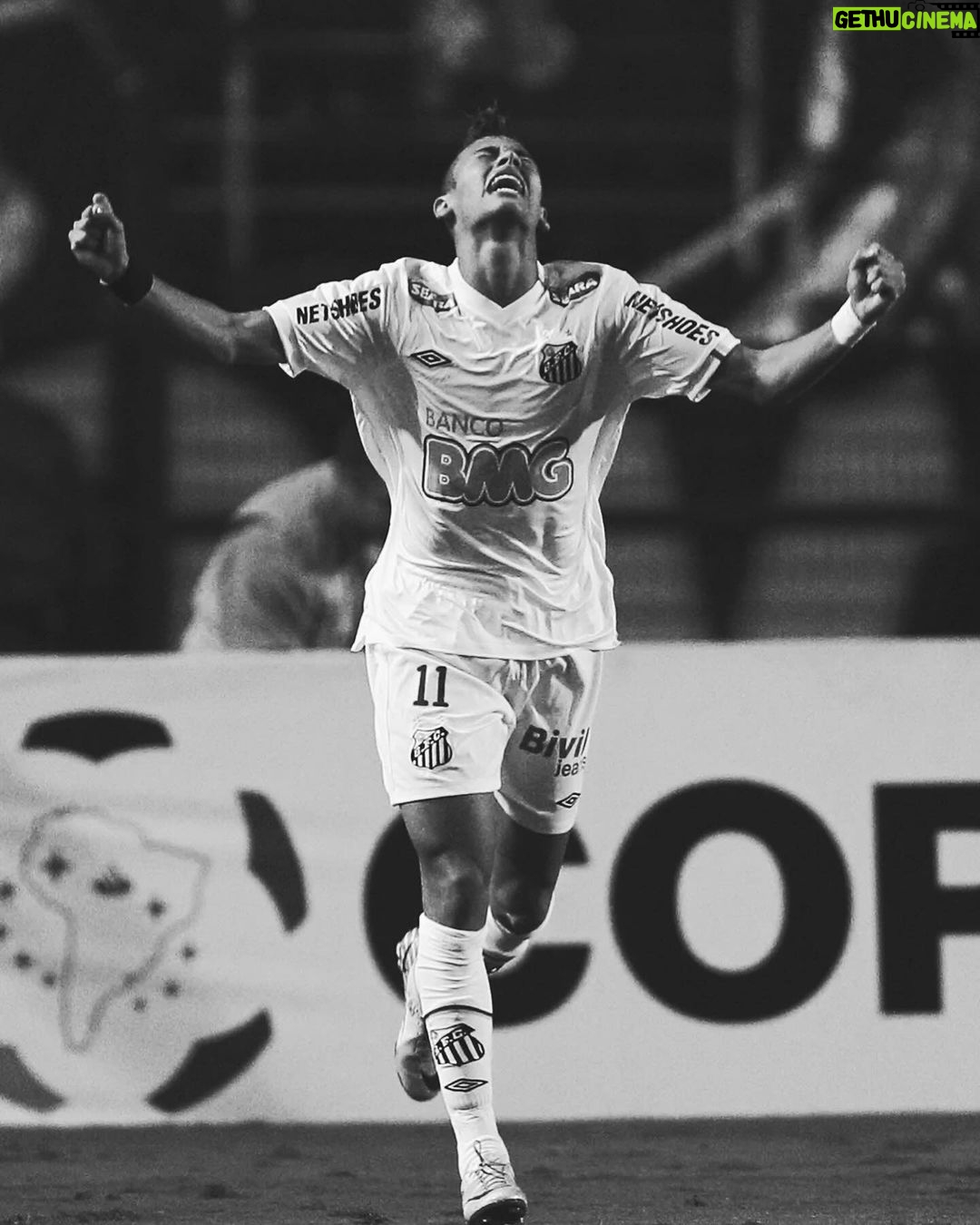 Neymar Jr Instagram - 🤍🖤SANTOS SEMPRE SANTOS 🤍🖤