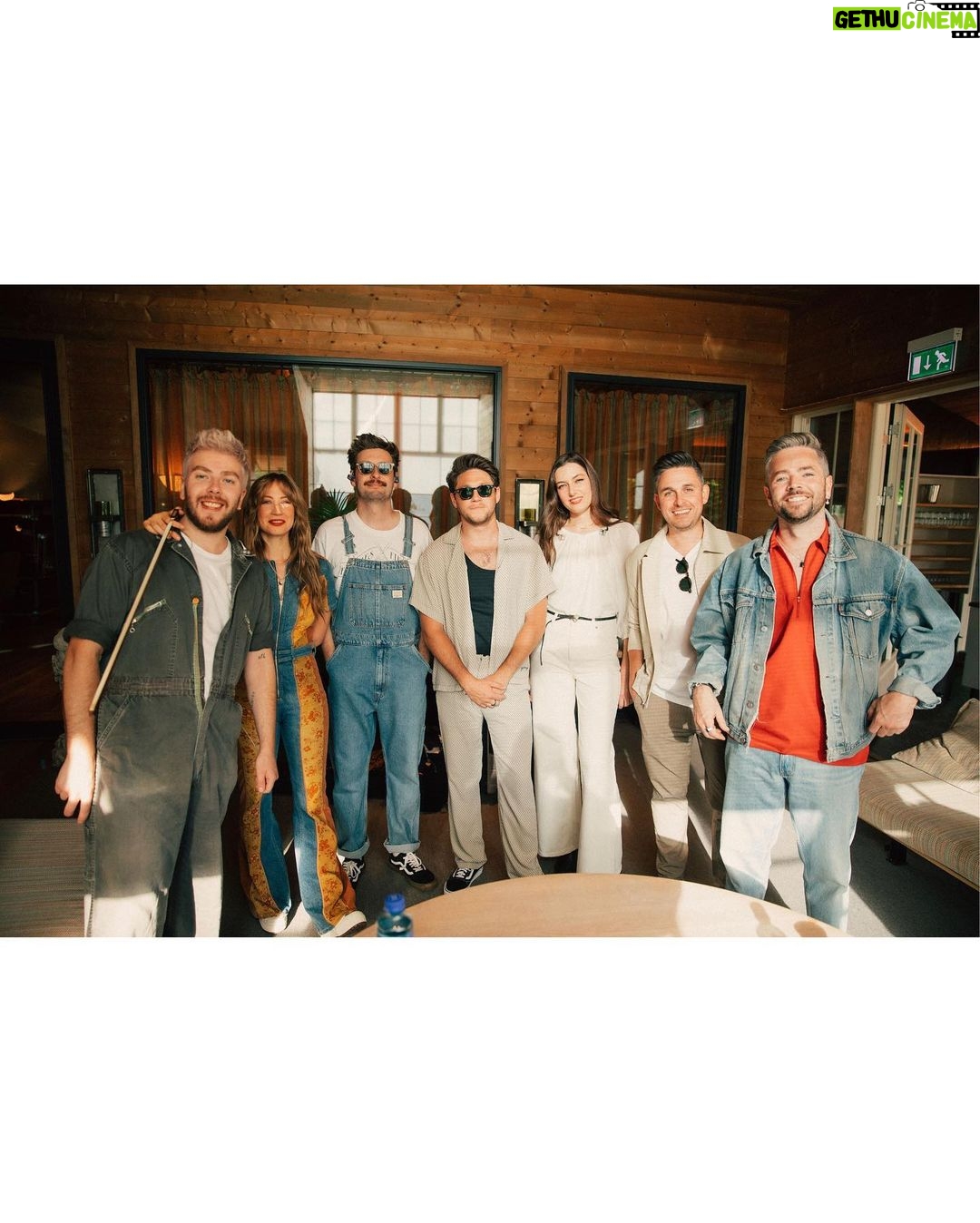 Niall Horan Instagram - Stavern . That was amazing ! Thank you for having me and being an incredible crowd. Can’t wait for Oslo next year xx Stavernfestivalen