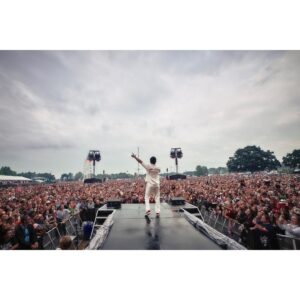 Niall Horan Instagram - Thank you so much IOW ! Thank you for braving the rain and standing out there to watch me. It’s been a dream of mine to play this festival and it lived up to and beyond my expectations. Loved it