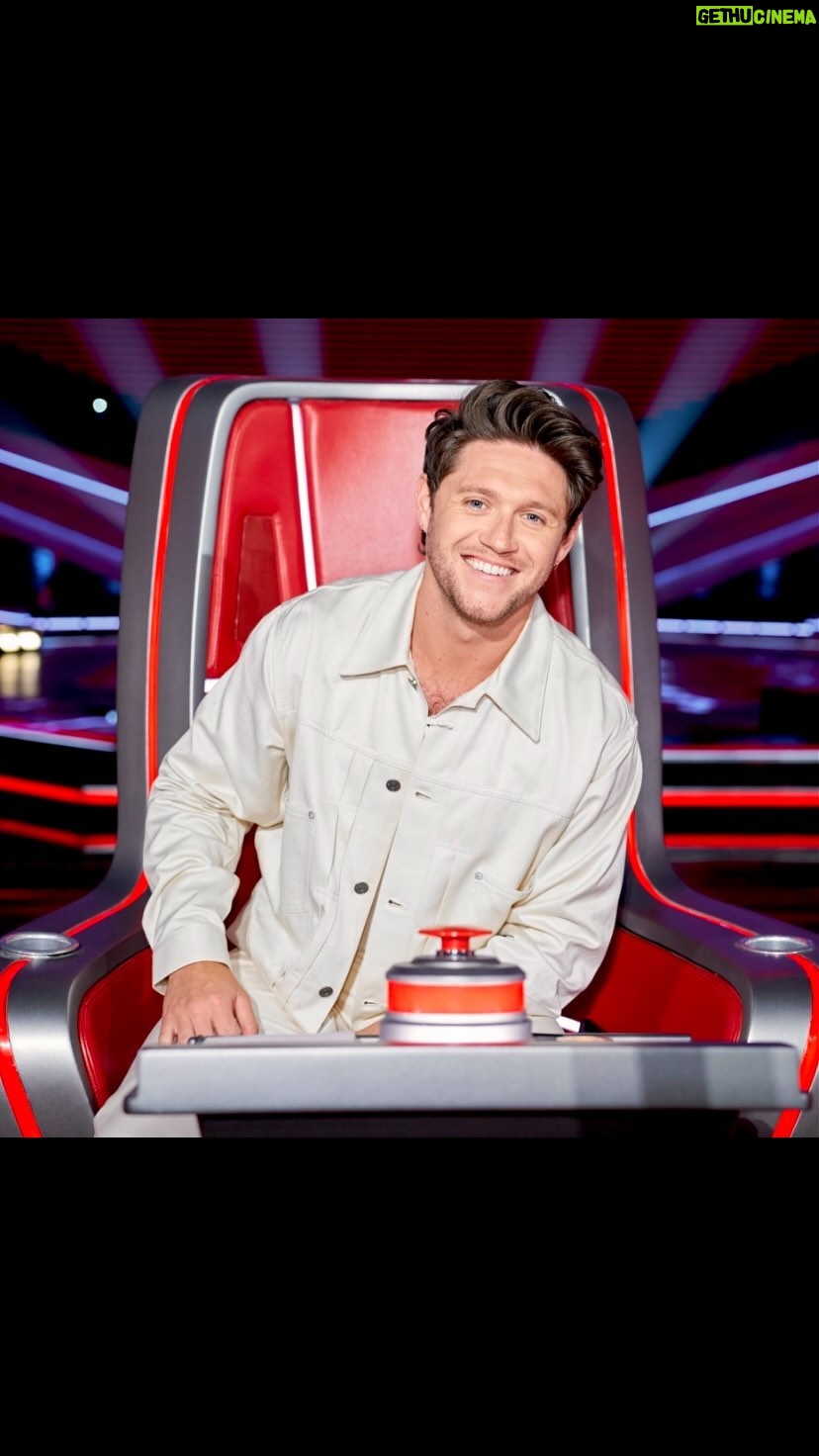 Niall Horan Instagram - Champ’s here !! Time to win another season @nbcthevoice #TEAMNIALL