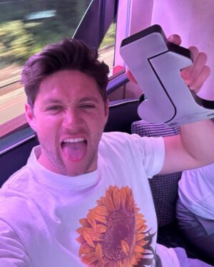Niall Horan Instagram - #1 in the UK, Ireland, Holland, Belgium, Australia and New Zealand !! This is unbelievable. Thank you so, so much to everyone all around the world for the love around The Show. It’s been years since I last put an album out and I’m so happy you all had such a great reaction to the new music. I’m incredibly proud of this album and I’m glad that you’re enjoying it too. I couldn’t be more grateful. Love you Lovers xx