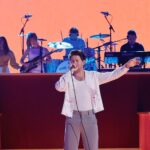 Niall Horan Instagram – Felt so good to be up on #TheVoice stage performing “Meltdown” ❤️ See you all next week for the big finale! #TeamNiall