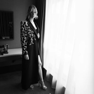 Niamh Algar Instagram - IFTA Awards ☘️

Styling by @hollyevawhite 
Wearing 
@sabina.bilenko 
@simmishoes @tylerellisofficial @vraiofficial @shaunleanejewellery