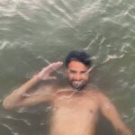 Nicat Əli Instagram - #sea #caspian #sun # . . #nicataliofficial #nicatali #actor #oyuncu #set #serial #kino #film #azerbaijan #baku #azerbaycanfilm #dizi #zkfo #zenginkızfakiroğlan #musicaltheatre #notrdamqozbeli #akademikmusiqiliteatr #theatre #instagram #instagramaz #trt1 #imtahanofficial #xezertvofficial #parisnotrdamaithaf #kvazimodo #квазимодо