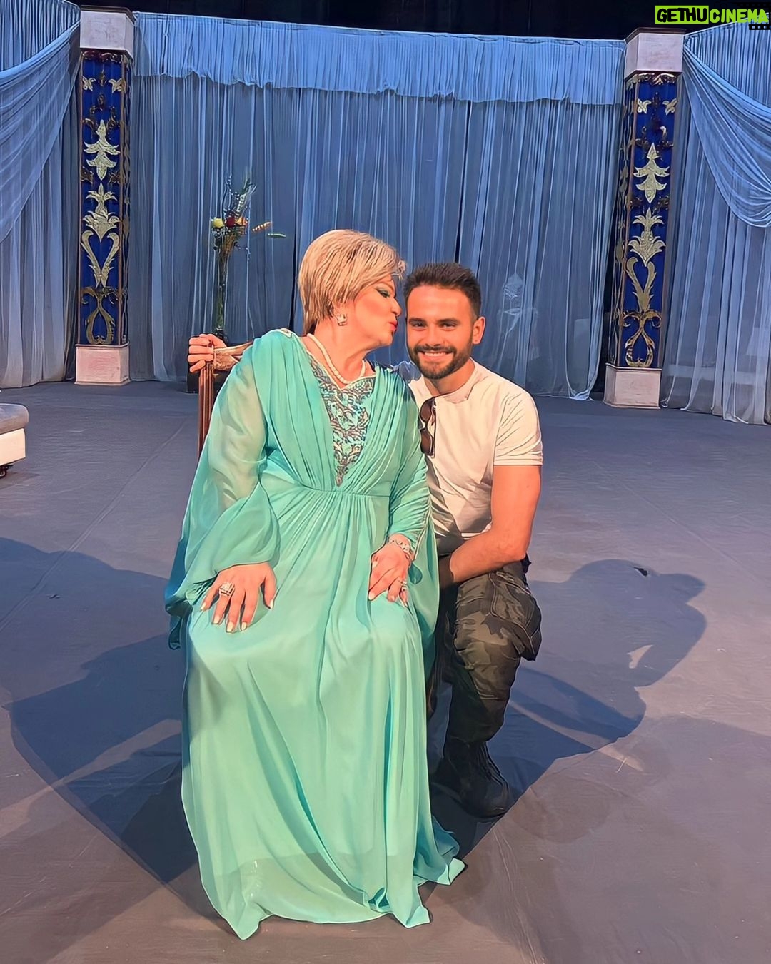 Nicat Əli Instagram - Bu günkü tamaşaya görə çox sağ olun Afaq xanım. Səhnəmizə qayıtmağınız münasibəti ilə sizi təbrik edirəm. Allah sizi səhnəmizdən əksik eləməsin !!! ♥️♥️♥️ @afaqbashirqizi_official @akademik_musiqili_teatr