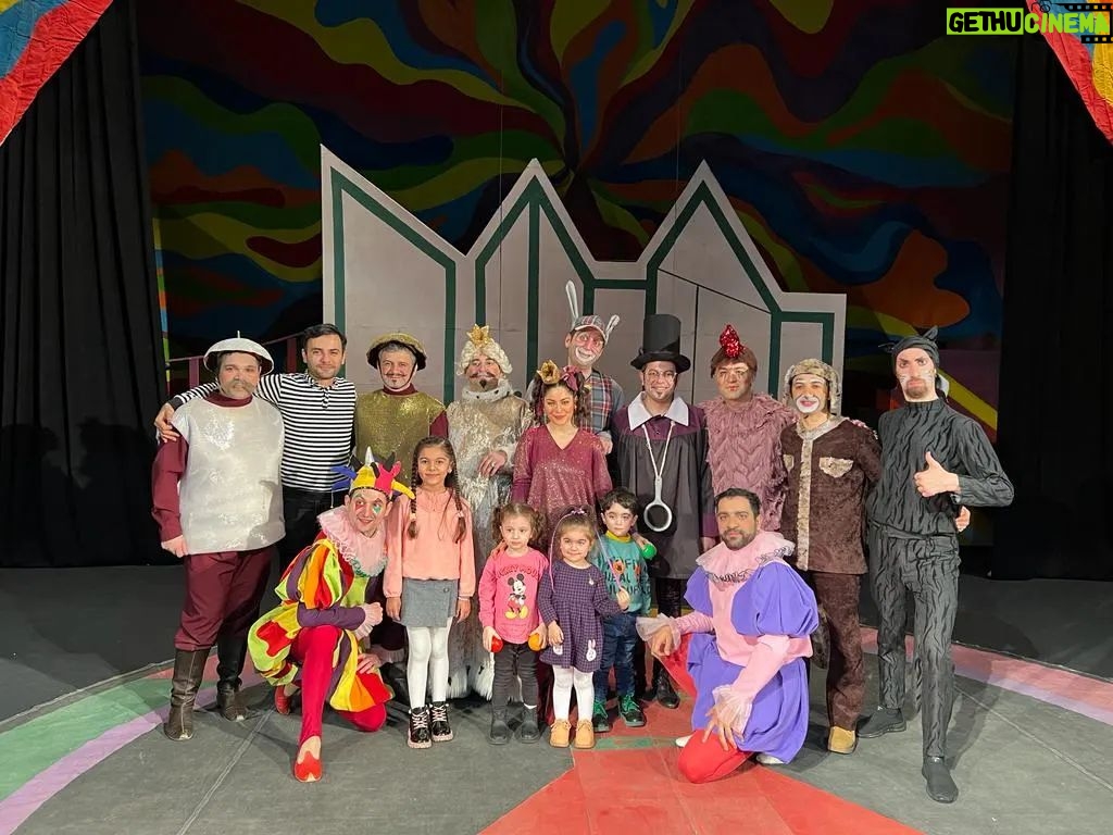 Nicat Əli Instagram - Bu gün Oğlumla çox zövq aldıq. Çox sağ olu maraqlı tamaşaya görə. . "Bremen Musiqiçiləri" Quruluşçu Rejissor Nicat Kazımov @kazimov_nicat . @behram.aliheydar @fatullayevaygun @araz.pirimov @anar_seyfullayev1 @_nurlan_suleymanli_ @ramil.mammadovs @tendateatr2018 @elgunyahya @anar.sefiyev