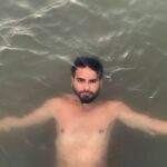 Nicat Əli Instagram - #sea #caspian #sun # . . #nicataliofficial #nicatali #actor #oyuncu #set #serial #kino #film #azerbaijan #baku #azerbaycanfilm #dizi #zkfo #zenginkızfakiroğlan #musicaltheatre #notrdamqozbeli #akademikmusiqiliteatr #theatre #instagram #instagramaz #trt1 #imtahanofficial #xezertvofficial #parisnotrdamaithaf #kvazimodo #квазимодо