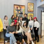 Nicat Əli Instagram - Hər dəfə sizin əl işlərinizə heyran qalıram Ərkinaz xanım. Çox sağ olun, biz sənət adamlarına verdiyiniz diqqətə və dəyərə görə. Hər dəfə sizin qonağınız olduqda, sizin və tələbələrinizin əl işlərini çox maraqla izləyirəm. Sizə işlərinizdə uğur arzu edirəm. Tələbələriniz də ən azı sizin qədər həyatda və yaradıcılıqda uğur qazanıb sizin başınızı uca etsinlər. @sirrart.az @salmanzadeh_s.a . #nicataliofficial #nicatali #actor #oyuncu #set #serial #kino #film #azerbaijan #baku #azerbaycanfilm #dizi #zkfo #zenginkızfakiroğlan #musicaltheatre #notrdamqozbeli #akademikmusiqiliteatr #theatre #instagram #instagramaz #trt1 #imtahanofficial #xezertvofficial #parisnotrdamaithaf #kvazimodo #квазимодо