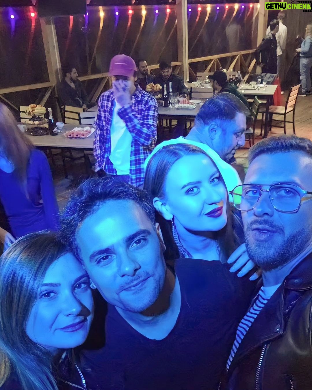 Nicat Əli Instagram - Gözəl insanlar. Hər biri ayrı ayrılıqda çox istedadlı gənclərdir. @akademik_musiqili_teatr @culture.gov.az @gitis.official @gitis_international @gitis_academy #гитис #зеренда #мастеркласс Kazakhstan