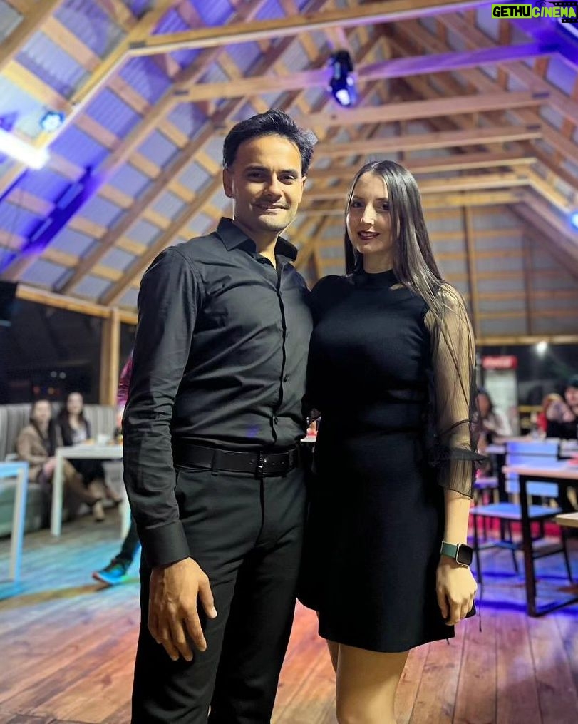 Nicat Əli Instagram - Gözəl insanlar. Hər biri ayrı ayrılıqda çox istedadlı gənclərdir. @akademik_musiqili_teatr @culture.gov.az @gitis.official @gitis_international @gitis_academy #гитис #зеренда #мастеркласс Kazakhstan