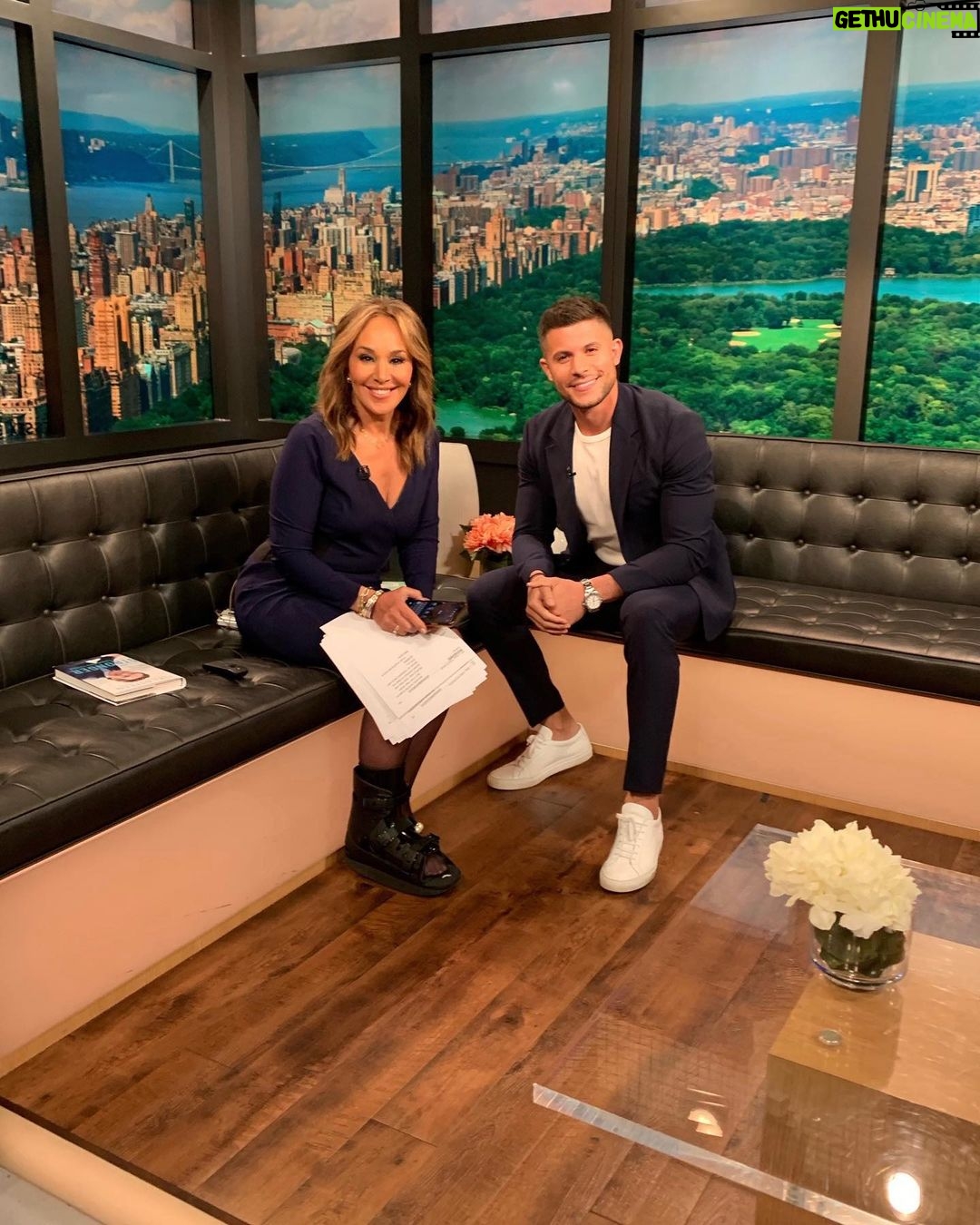 Nick Barrotta Instagram - sat down with @rosannascotto and good day new york this morning to talk @theovalonbet / tonight’s season 3 premiere! 👀🙏🏼 thank you for having me @fox5ny! #gdny #theovalonbet @bet Fox Television Stations