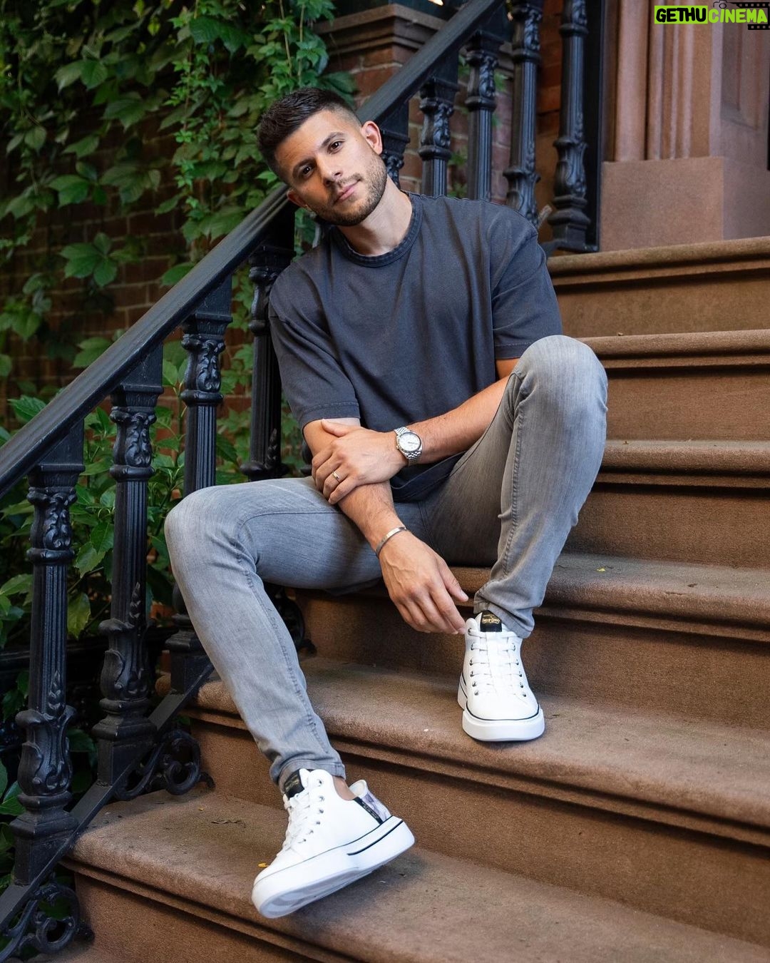 Nick Barrotta Instagram - special delivery!! @skechers x @snoopdogg collection just dropped (like itβs hot) and you know i had to hit the streets to give them a go! π₯π #sponsored
