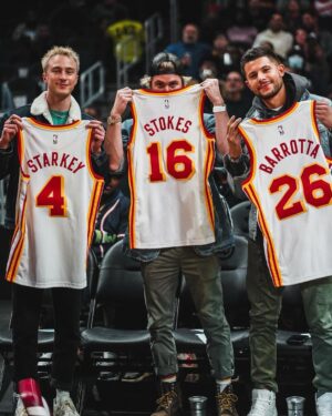 Nick Barrotta Instagram - it’s always love atlanta!! shoutout to the @hawks and @sharecareinc for the hospitality last night!! ❤️🙏🏼🏀 @hichasestokes @drewstarkey