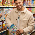 Nick Barrotta Instagram - what was your favorite cereal growing up?? i’m going to war for @cinnamontoastcrunch 💪🏼💪🏼 comment below and tell me what your go-to was….