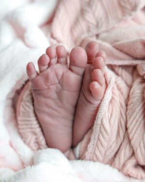 Nick Barrotta Instagram - Mila Elizabeth Barrotta // 8.1.23 🙏🏼💖
7lbs. 13oz. and loved more than you could ever imagine