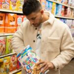 Nick Barrotta Instagram - what was your favorite cereal growing up?? i’m going to war for @cinnamontoastcrunch 💪🏼💪🏼 comment below and tell me what your go-to was….