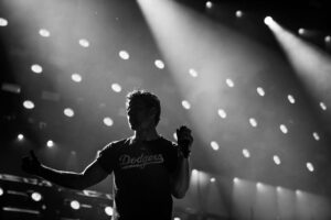 Nick Jonas Instagram - From seeing games with my brothers, to one of my first dates with @priyankachopra and now playing a show at Dodger Stadium… What a full circle moment.