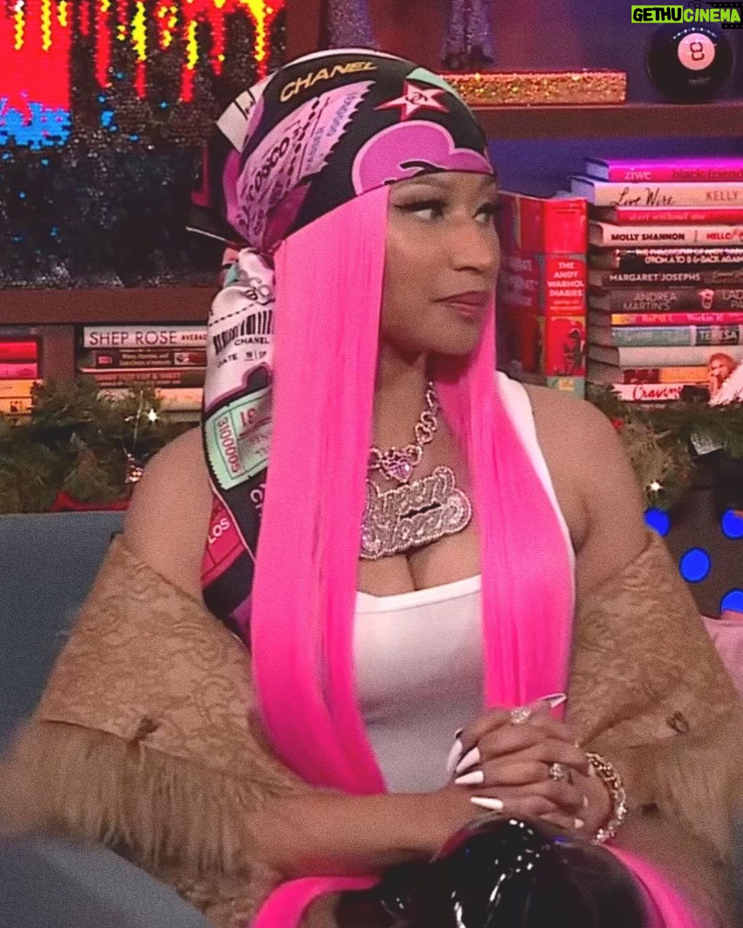 Nicki Minaj Instagram - SWIPE to view my answers. Had a blast as always @bravoandy @bravowwhl