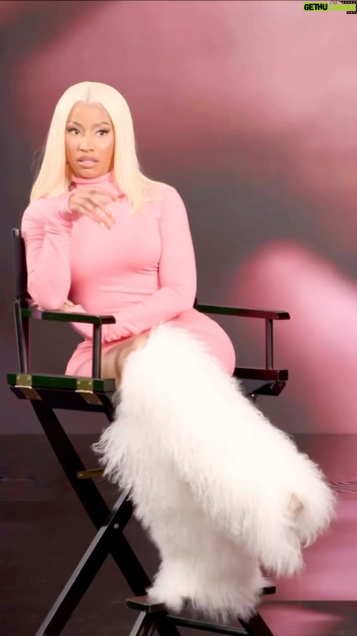 Nicki Minaj Instagram - Somebody betta get him - this interview comes out in half hour. Merry Christmas 😝
