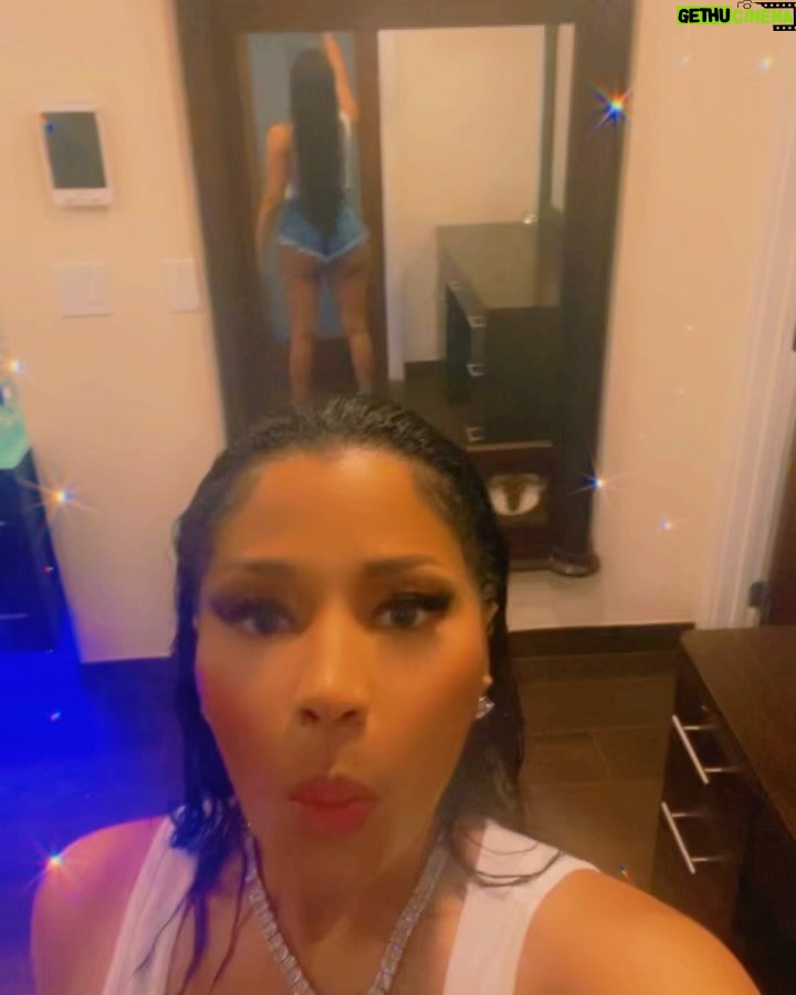 Nicki Minaj Instagram -