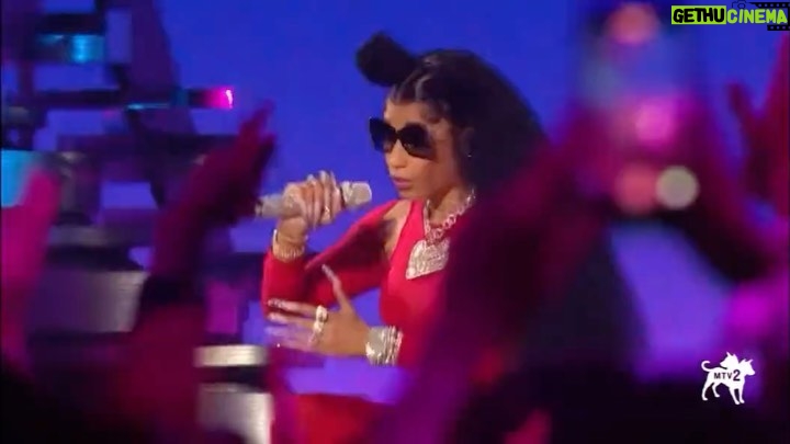 Nicki Minaj Instagram - Swipe for my faves of the night & watch my full performance on YouTube. ☁️ 🖤 That iconic voice in 1st clip is @keisharenee ♥️ Musical director 👏🏽👏🏽👏🏽 @adamblackstone Drums 🥁 @boot_greene My fave human & plays keys really REALLY well OMAR @babebrice 🎹 Keep me rolling Juice 🥤 @bigjuice205 Trini massive 🇹🇹 @mjxtatik01 Creative director @beaucaspersmart 🩰 Lights ⚡️ @tsuth88 #LastTimeISawYou #BigDifference #PinkFriday2 #MTVVMAS
