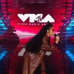 Nicki Minaj Instagram - Swipe for my faves of the night & watch my full performance on YouTube. ☁️ 🖤 That iconic voice in 1st clip is @keisharenee ♥️ Musical director 👏🏽👏🏽👏🏽 @adamblackstone Drums 🥁 @boot_greene My fave human & plays keys really REALLY well OMAR @babebrice 🎹 Keep me rolling Juice 🥤 @bigjuice205 Trini massive 🇹🇹 @mjxtatik01 Creative director @beaucaspersmart 🩰 Lights ⚡️ @tsuth88 #LastTimeISawYou #BigDifference #PinkFriday2 #MTVVMAS
