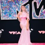 Nicki Minaj Instagram - DOLCE & GABARBIE 🎀 #MTVVMA’s 🤍👑