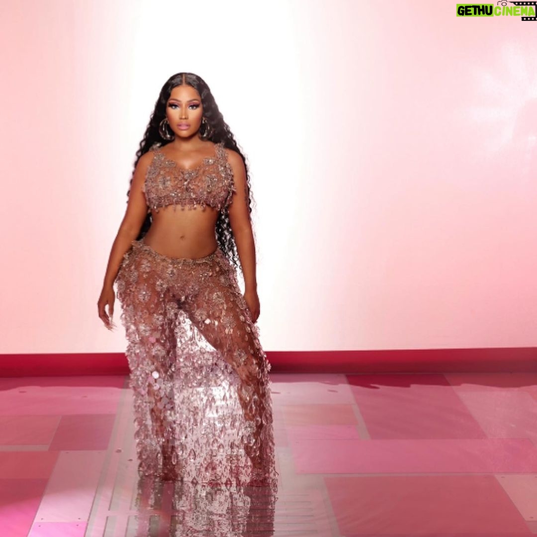 Nicki Minaj Instagram - Look by @Rabanne ✨ Styling by @maherjxridi ✨ Assisted with styling @diandretristan ✨ Hair by @arrogant_tae123 ✨ MUA Creative Direction @patmcgrathreal ✨ MUA @hotlikefirre ✨ Photos by @charlie_chops ✨ #LastTimeIsawYou out NOW✨🎀🏆📓🎧