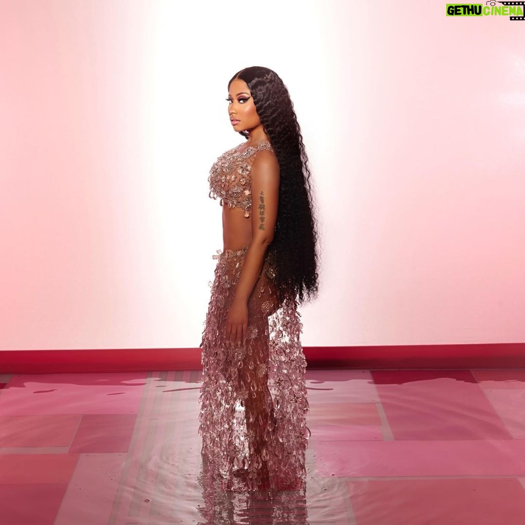 Nicki Minaj Instagram - Look by @Rabanne ✨ Styling by @maherjxridi ✨ Assisted with styling @diandretristan ✨ Hair by @arrogant_tae123 ✨ MUA Creative Direction @patmcgrathreal ✨ MUA @hotlikefirre ✨ Photos by @charlie_chops ✨ #LastTimeIsawYou out NOW✨🎀🏆📓🎧