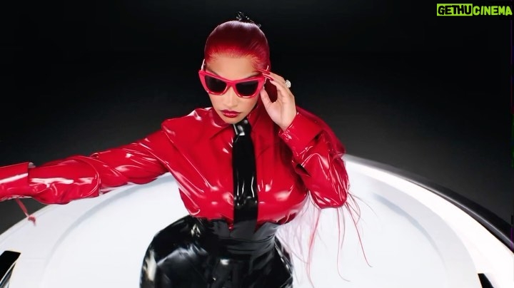 Nicki Minaj Instagram - Link in my bio #AloneVideo with @kimpetras On all platforms 🦄💖🎀