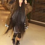 Nicki Minaj Instagram - I set trends from Queens to Beijing 🇨🇳 I’m not the one who do the imitating. 4pm est tomorrow #AloneVideo 🎀😘