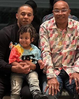 Nicki Minaj Instagram - 3 generations of Petty. Plus mommy…
Moments 4 Life…🎀
