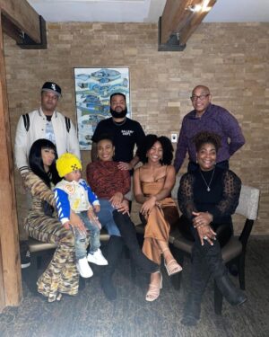 Nicki Minaj Instagram - 3 generations of Petty. Plus mommy…
Moments 4 Life…🎀