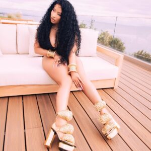 Nicki Minaj Instagram - Crouching 🐅 
Hidden 🐉 
👘🥢💮🈲