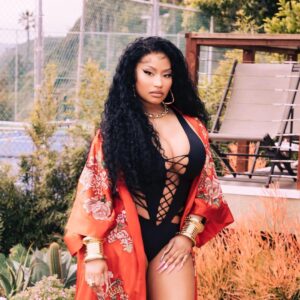 Nicki Minaj Instagram - Crouching 🐅 
Hidden 🐉 
👘🥢💮🈲
