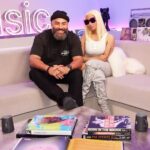 Nicki Minaj Instagram - A convo with @oldmanebro & @applemusic #AppleMusic1 🙏🏽🎀