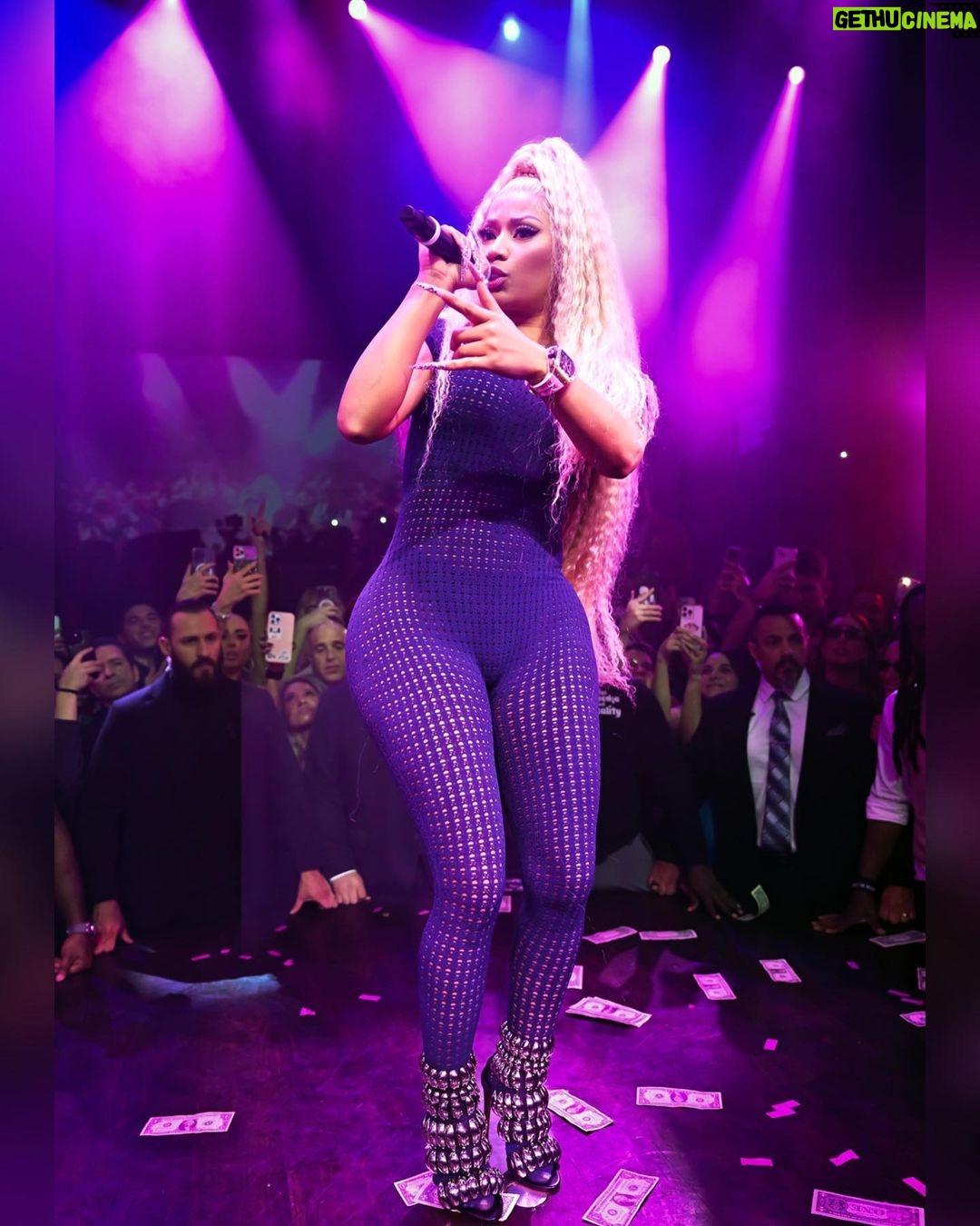 Nicki Minaj Instagram - #AlaiaBarbie head to toe. Photo credit: Jason Koerner 🫵🏽 If you’re reading this; Wishing you blessings on blessings, prosperity, peace, joy, great health & wisdom. You did it. You made it. You got through 2023 even when you didn’t think you had it in you. Look at you being the best you you’ve ever been! Go easy on yourself. This is only the beginning. It’s ok. You can breathe. 🎀 2024 is your time. Show TF OUT!!! DONT WASTE ANOTHER MINUTE!!!!! It’s GO SZN!!!! LETS GO!!!!!! 🎀♥️💟😉😘🙏🏽