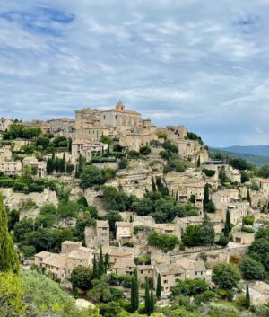 Nicki Shields Instagram - This week I’ve been mostly waddling round Provence.. Making the most of our last holiday for a while! 💖☀️🇫🇷

Loving discovering a part of France I’ve never been to before.. Gordes, Luberon, Roussillon … what a stunning part of the world! 😍☀️Still got a few more days to go if you have any last minute recommendations🙏🏼

The DS7 has been providing us with plenty of fun on the road! 💙

#family #holiday #luberon #gordes #roussillon #pool #southoffrance #discovering #drive #roadtrip #ds7