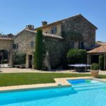 Nicki Shields Instagram - This week I’ve been mostly waddling round Provence.. Making the most of our last holiday for a while! 💖☀️🇫🇷 Loving discovering a part of France I’ve never been to before.. Gordes, Luberon, Roussillon … what a stunning part of the world! 😍☀️Still got a few more days to go if you have any last minute recommendations🙏🏼 The DS7 has been providing us with plenty of fun on the road! 💙 #family #holiday #luberon #gordes #roussillon #pool #southoffrance #discovering #drive #roadtrip #ds7