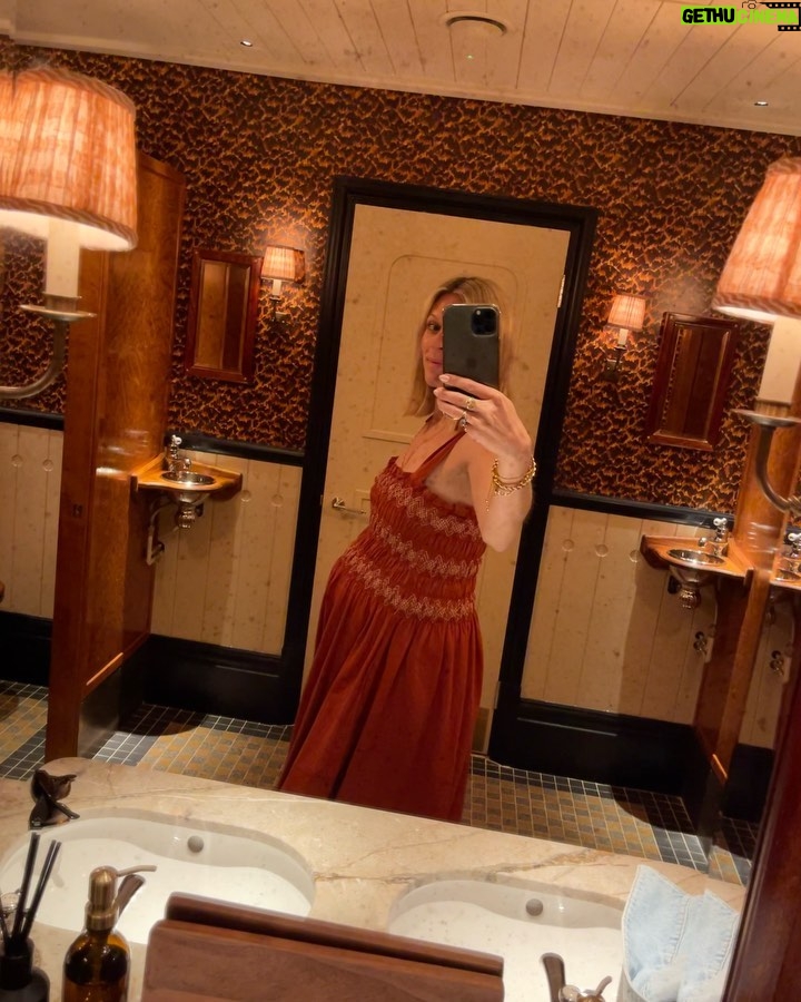 Nicki Shields Instagram - Bumping along with @ilianabrierley 🥰🤰🏼. Huge thanks to @20berkeleylondon for hosting us for Illy’s non baby shower lunch 🥰. A new resto just off Berkley Square - absolutely beautiful setting with the most delicious menu! Swipe to see… Also swipe to see my growing bump 😳🤰🏼. Feeling much bigger this time round. Help! The waddle is well and truly happening now! Big thanks @pips_taylor for organising a perfect day out with the girls 💖 #babybump #pregnant #girlsdayout #babyshow #20berkeley #londonlife #londonrestaurants #luxurylifestyle #luxurydining